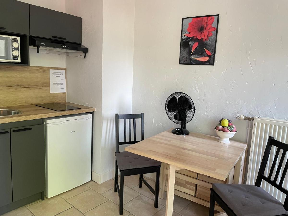 Appartement Coeur De Ville Chinon Bagian luar foto